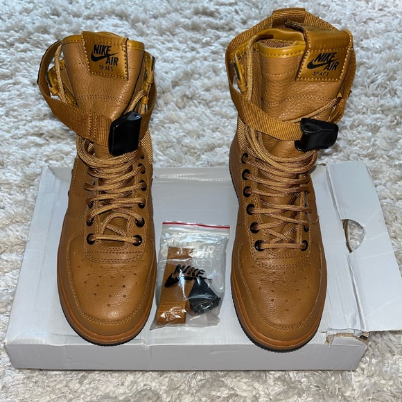Shoes - Nike SF-AF1 “Desert Ochre”